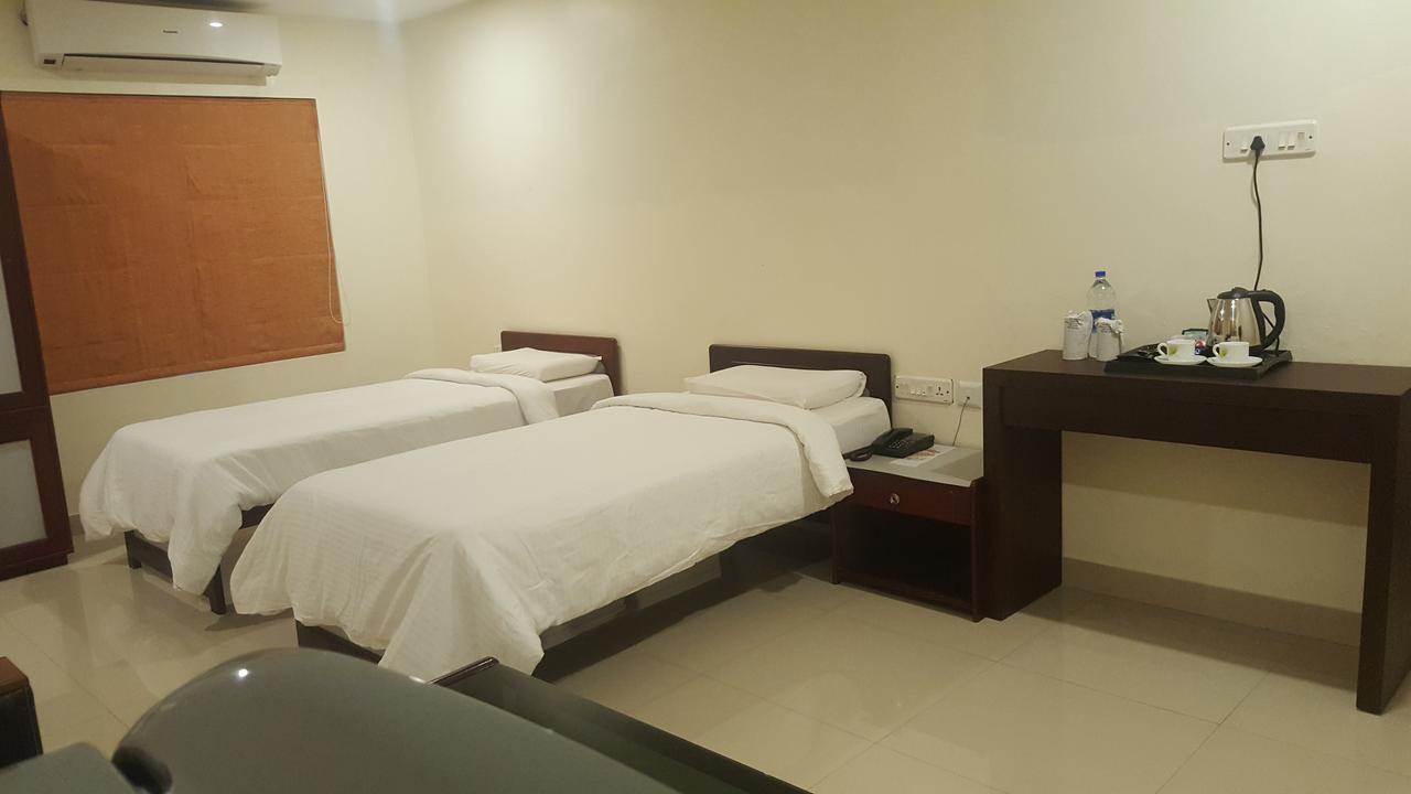The Rubis Otel Kottakkal Dış mekan fotoğraf